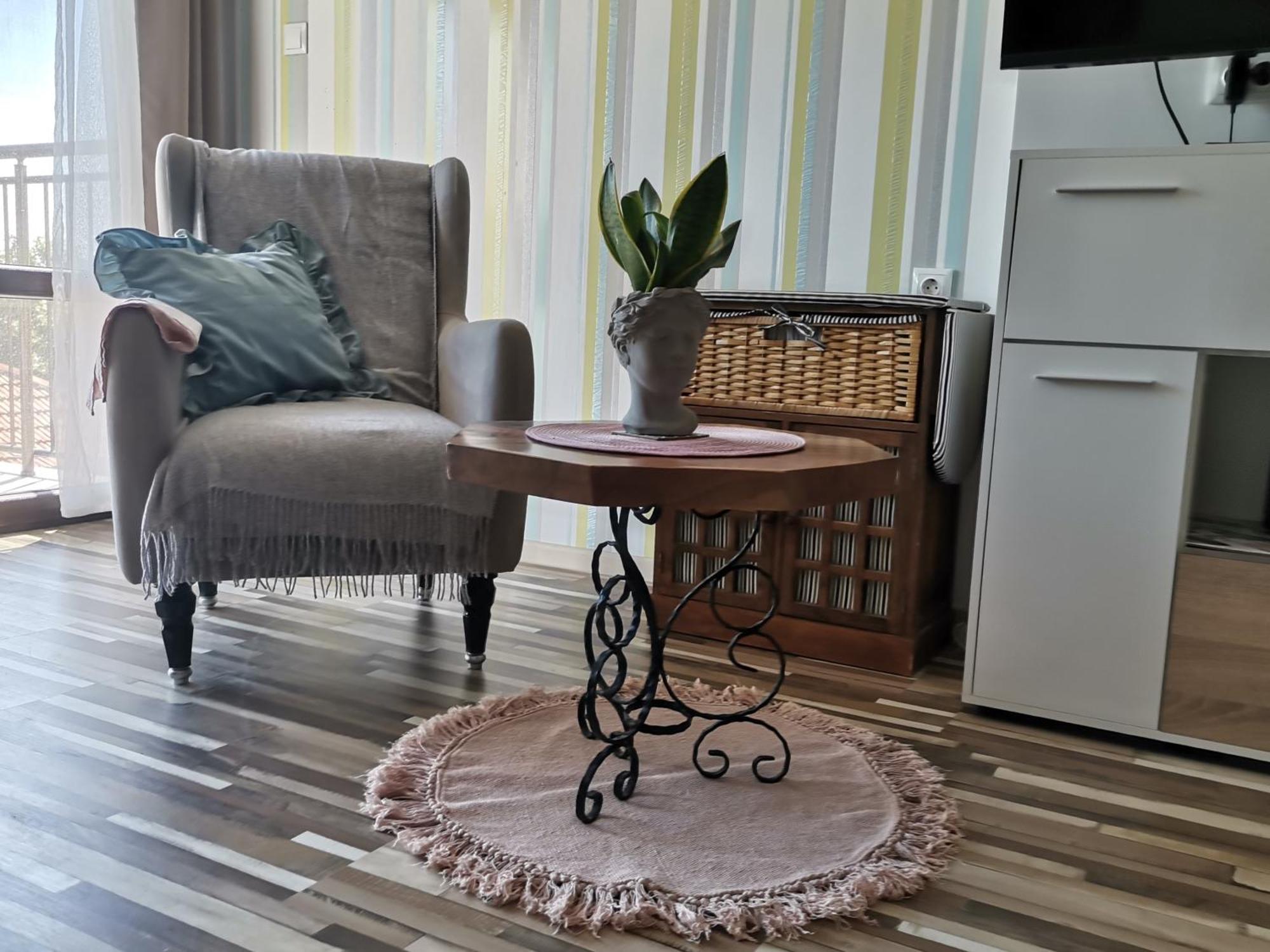 Фридом Apartment โซโซโปล ภายนอก รูปภาพ