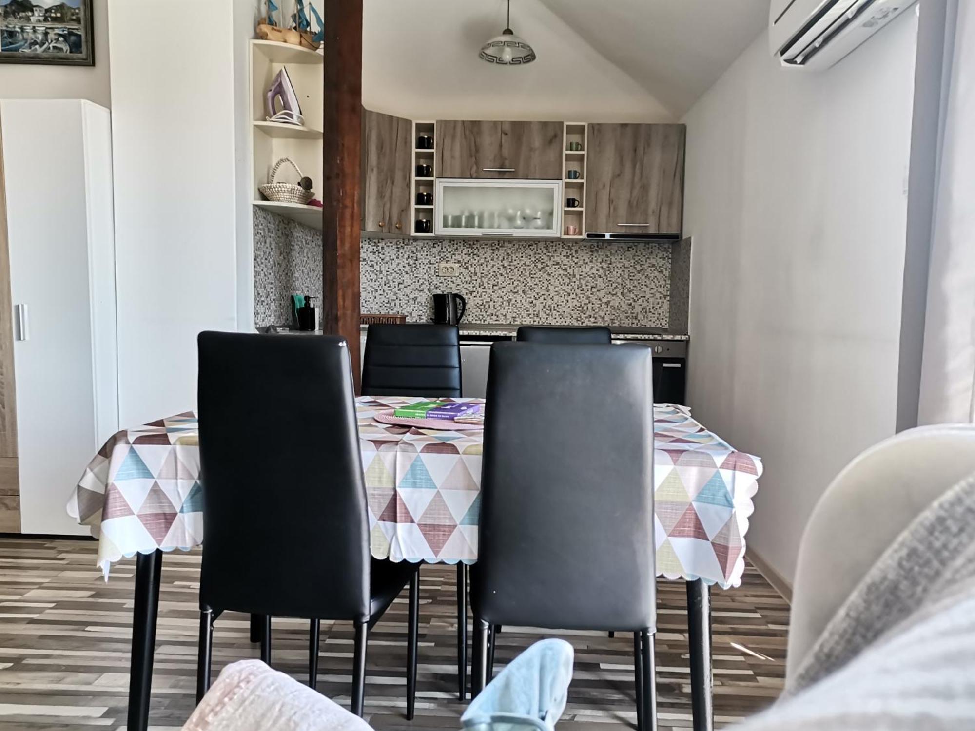Фридом Apartment โซโซโปล ภายนอก รูปภาพ